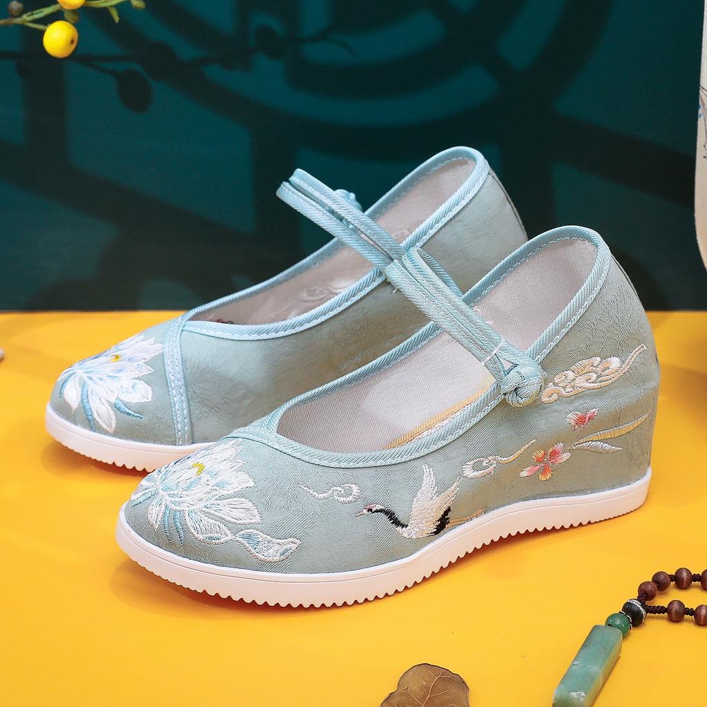 Crane, New Inner Height Increase, Old Beijing Cloth Shoes for Women with Hanfu Shoes, High Heels and Platform Embroidered Shoes