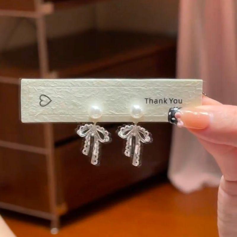 925 Silver Needle Exquisite Tiny Bow Ear Studs Cold Wind Personalized and Temperamental Earrings Minimalist Ear-Caring Ear Rings
