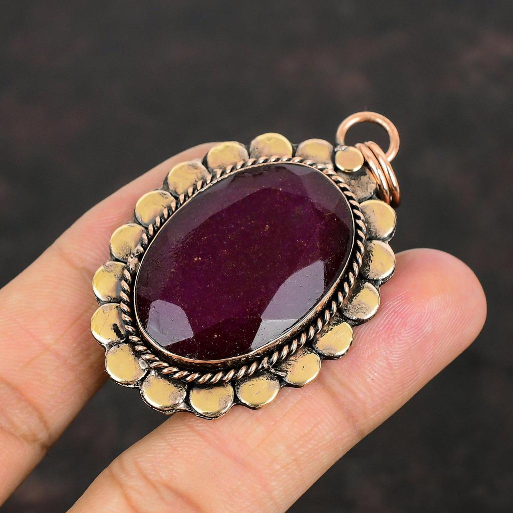Граненый кашмирский рубиновый кулон Медный кулон Драгоценный камень Кулон ручной работы Антикварные ювелирные изделия Совершенно новый кулон Медные украшения для мамы Подарки для него