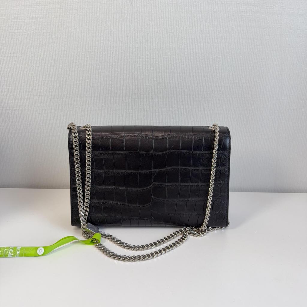 [Pre-Owned] Ysl Kate Silver Logo Chain Crocodile Pattern Embossed Glossy Calfskin Leather Tassel Crossbody Shoulder Bag Medium - Excellent #4O0005