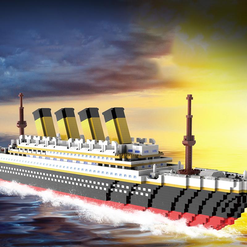 Micro Diamond Small Particle Titanic Building Block Iceberg Scene Desktop Model Boy And Girl Puzzle Assembly Toy