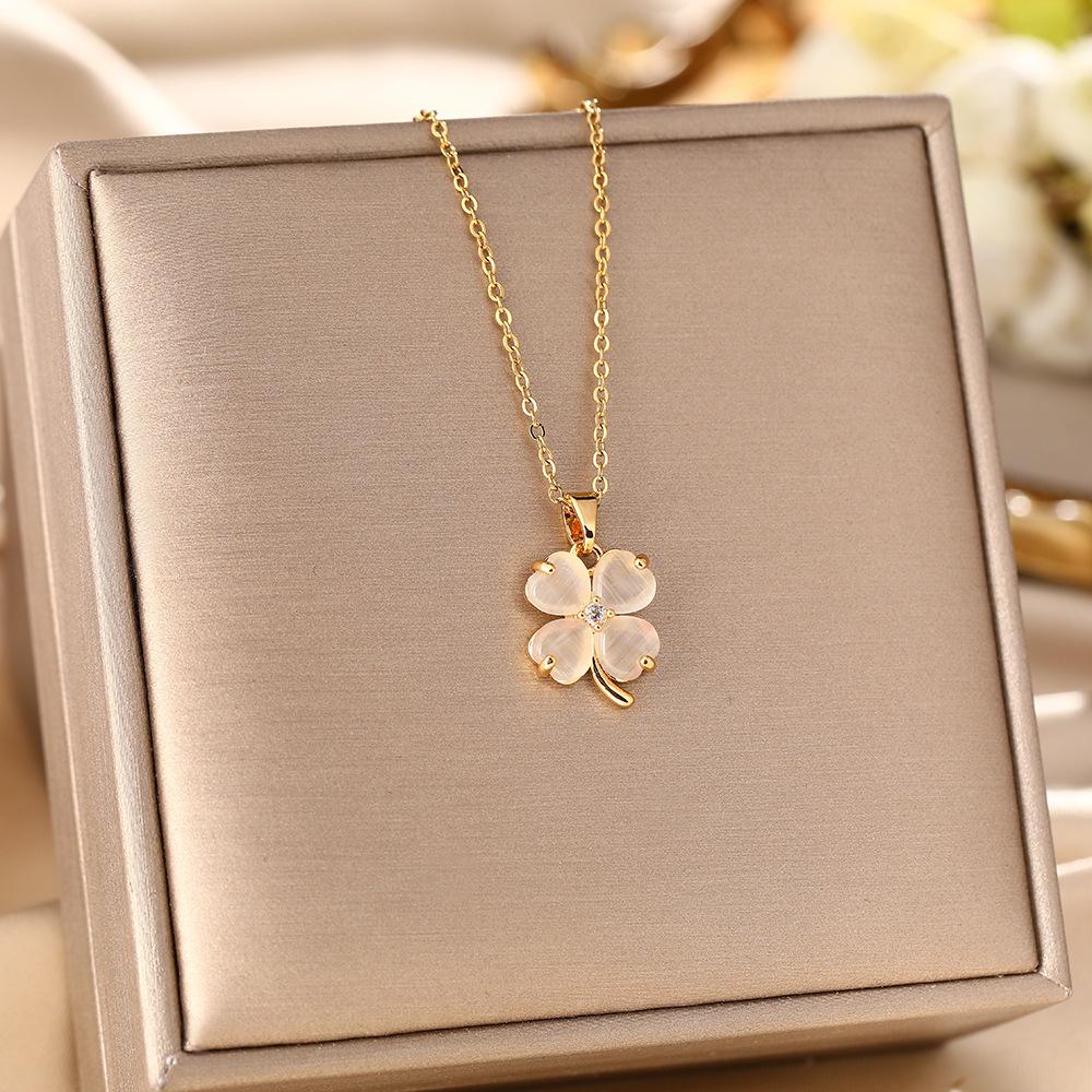 Модное ожерелье-клевер из титановой стали на удачу