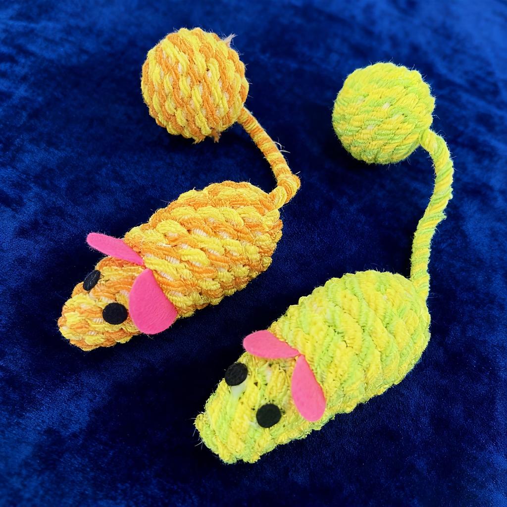 Knitted Mouse Cat Toy, Interactive Plush Mouse Toy with Ball Tail for Indoor Cats