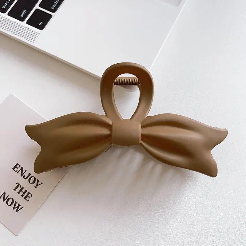 Винтажные кофейные когти для волос, модные полые заколки для волос с геометрическим рисунком, заколки для волос в виде краба и акулы, головные уборы для женщин, вечерние аксессуары для волос