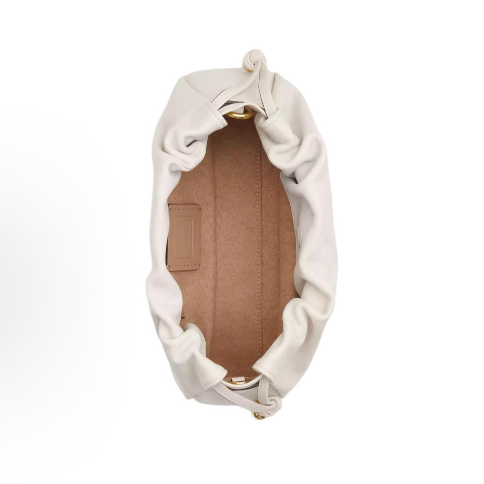 [Pre-Owned] Faye 26 Logo Drawstring Magnetic Closure Leather Cloud Bag - New #ND6GMX