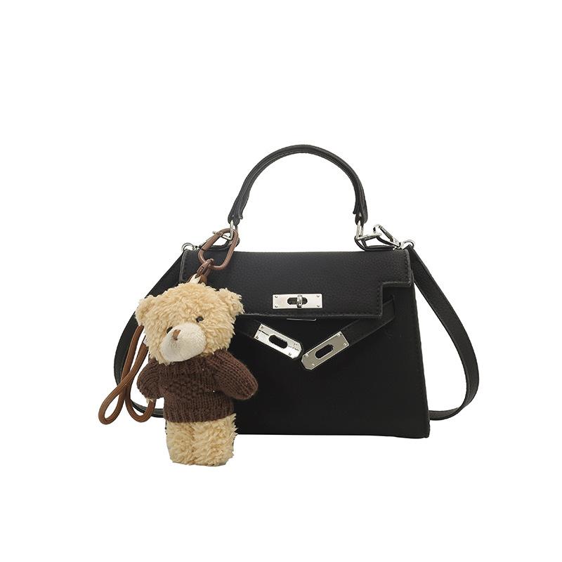 Выходная сумка женская 2025 новая сумка-мессенджер с высоким чувством осени и зимы популярная супер огонь сумка через плечо маленькая квадратная сумка