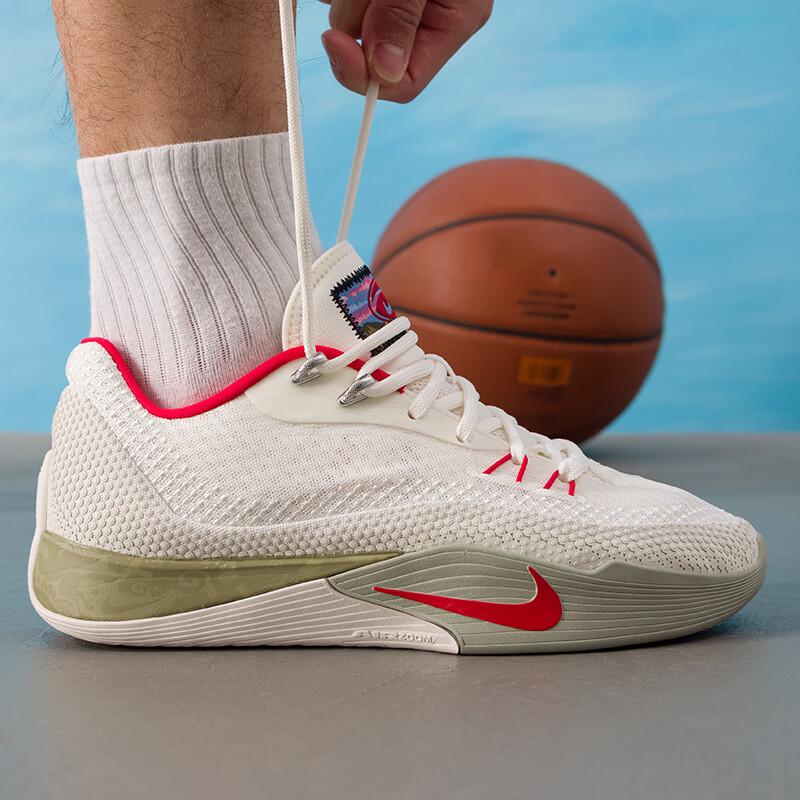 Nike СТ. Базовые баскетбольные кроссовки