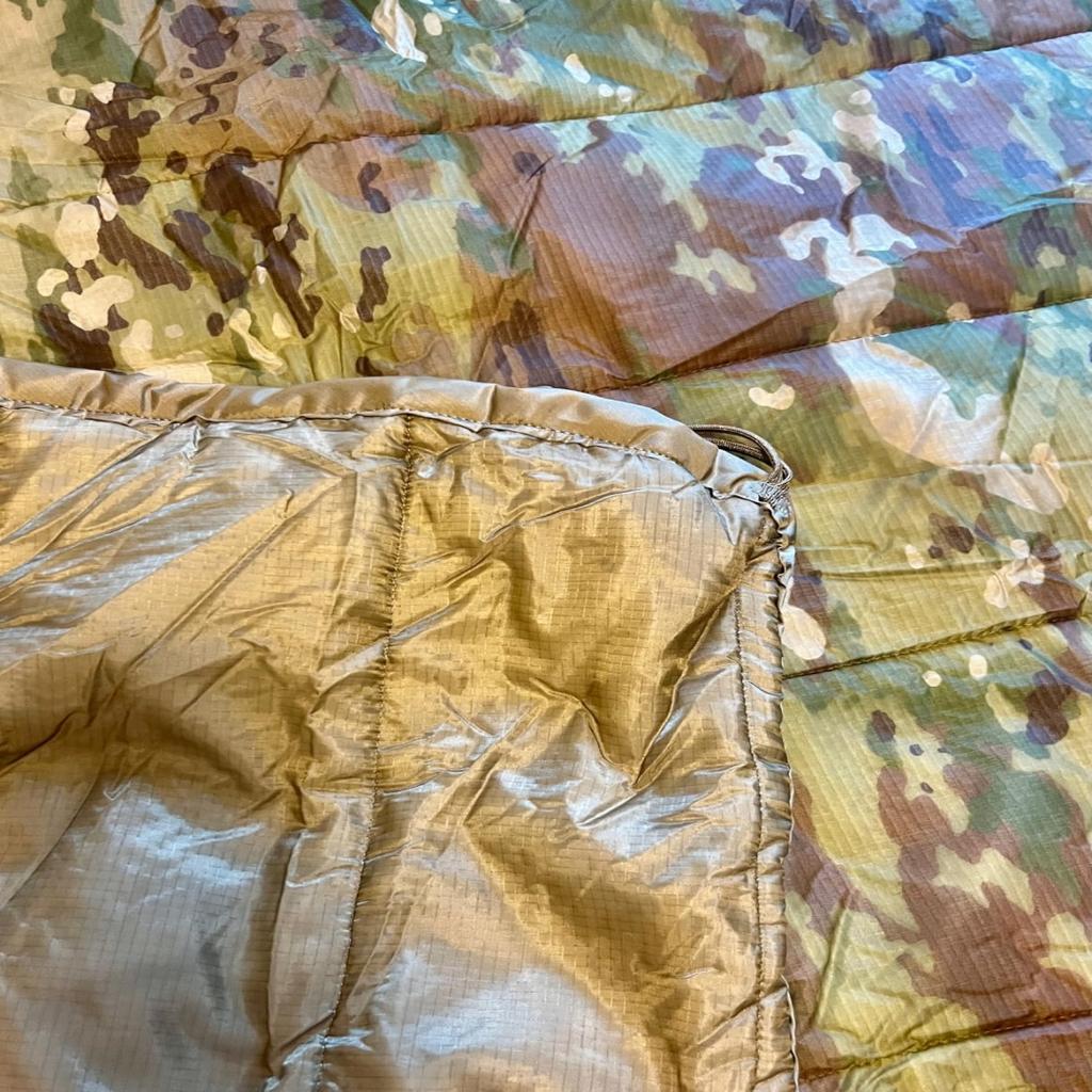 Camo Sleeping Bag Poncho Liner Nylon Tactical Blanket Woobie with Zipper for Camping Hunting Hiking