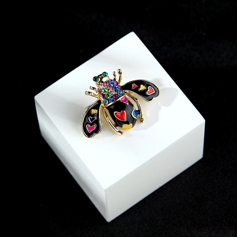 Enamel Heart Bee Insect Brooch Pin Scarf Corsage Jewelry Gift