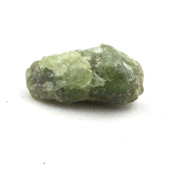 Pierres et Minéraux. Peridot. 5.95 ct. Almklovdalen, Vanylven, Norvège.