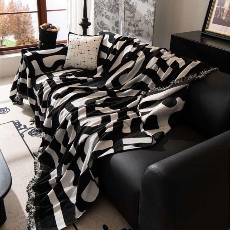 Кемпинг Пикник Черный Белый Коврик Пледы для Гостиной Диван Пары Положение Современный Плед Цвет Блок Одеяло Чехол