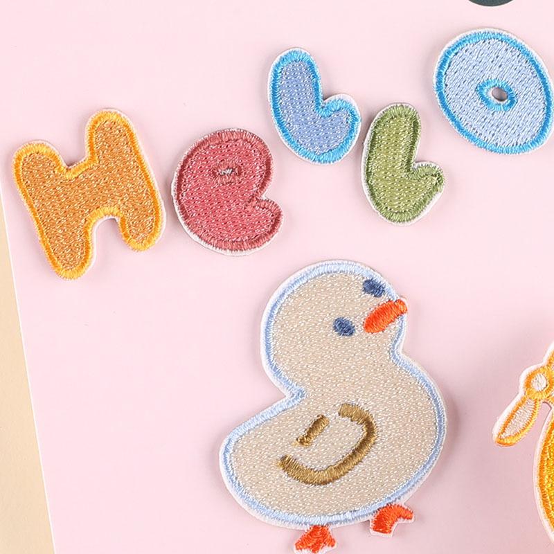 Вышитая этикетка для одежды, аксессуары, значок, симпатичная маленькая желтая утка, этикетка для ткани, руководство по эксплуатации, аксессуары, вышитая наклейка на ткань