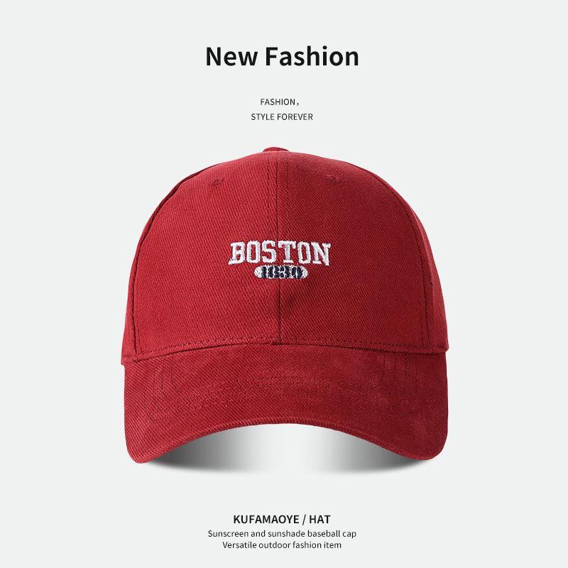 Бейсболка с широкими полями и начесом: Осенне-зимняя унисекс мода с дизайном в виде букв