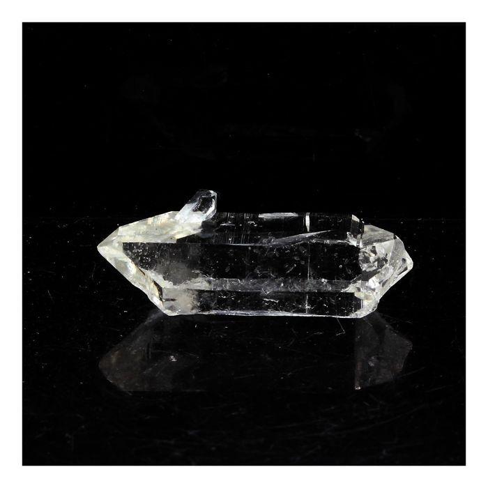 Pierres et Minéraux. Quartz biterminé. 15.65 ct. Puits Brides, La Gardette Mine, Bourg d'Oisans, France.