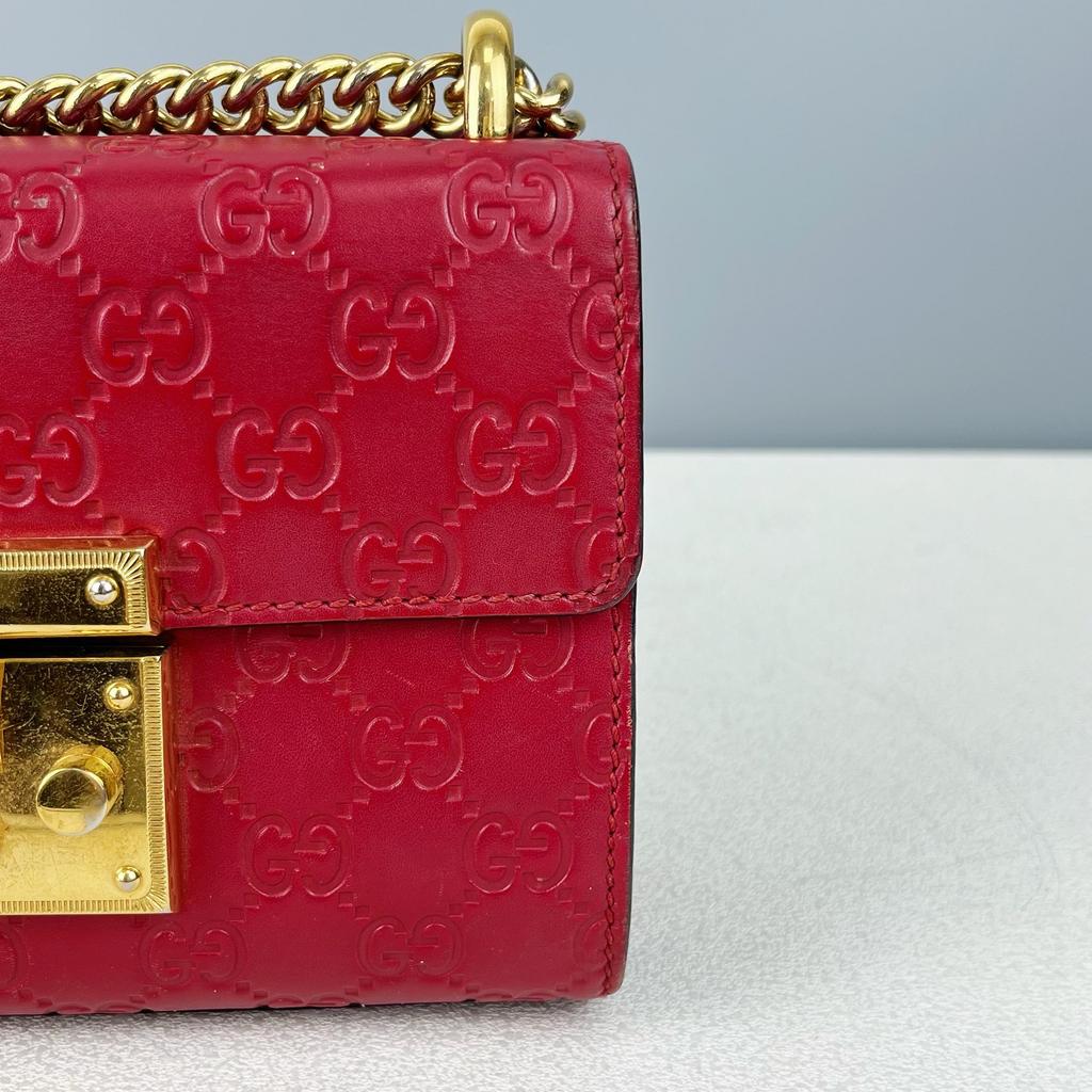 [Pre-Owned] Padlock Metal Lock Buckle Bag Monogram Logo Embossed Leather Box Bag Chain Shoulder Crossbody Bag Small - Excellent #1UTW1W7
