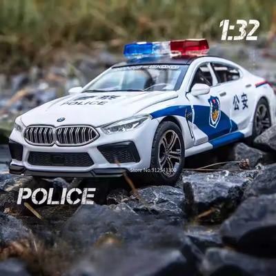 Масштаб 1:32 M8 Модель полицейской машины игрушка металлическая литая под давлением инерционная 110 моделирование модели транспортных средств двери открываются коллекция для мальчиков подарки
