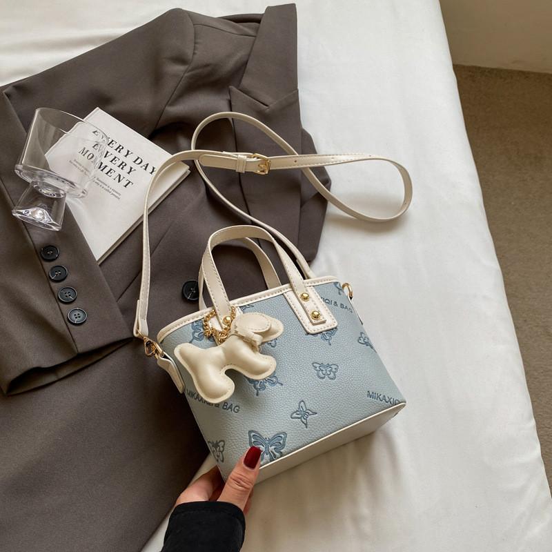 Ielgy Embossed Butterfly Portable Tote Bag Korean Version Fashion One-Shoulder Messenger Bag Bucket