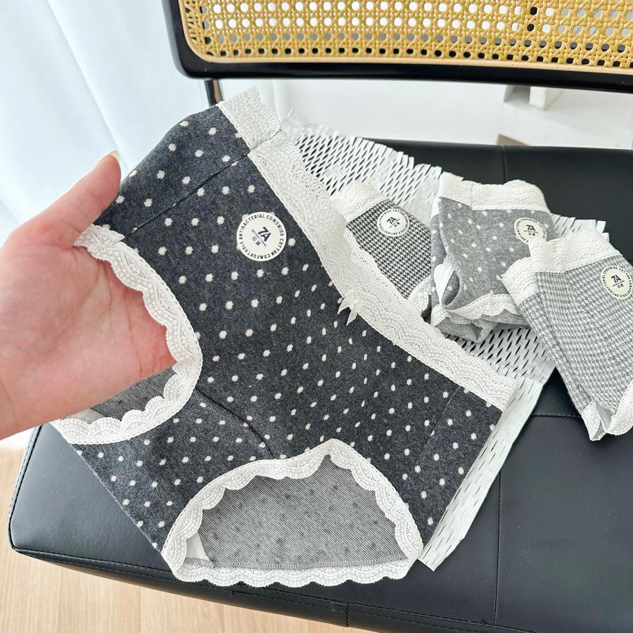 Large French Polka Dot Lace Cotton Antibacterial Women's Underwear – Size 7A, Lengthened Crotch