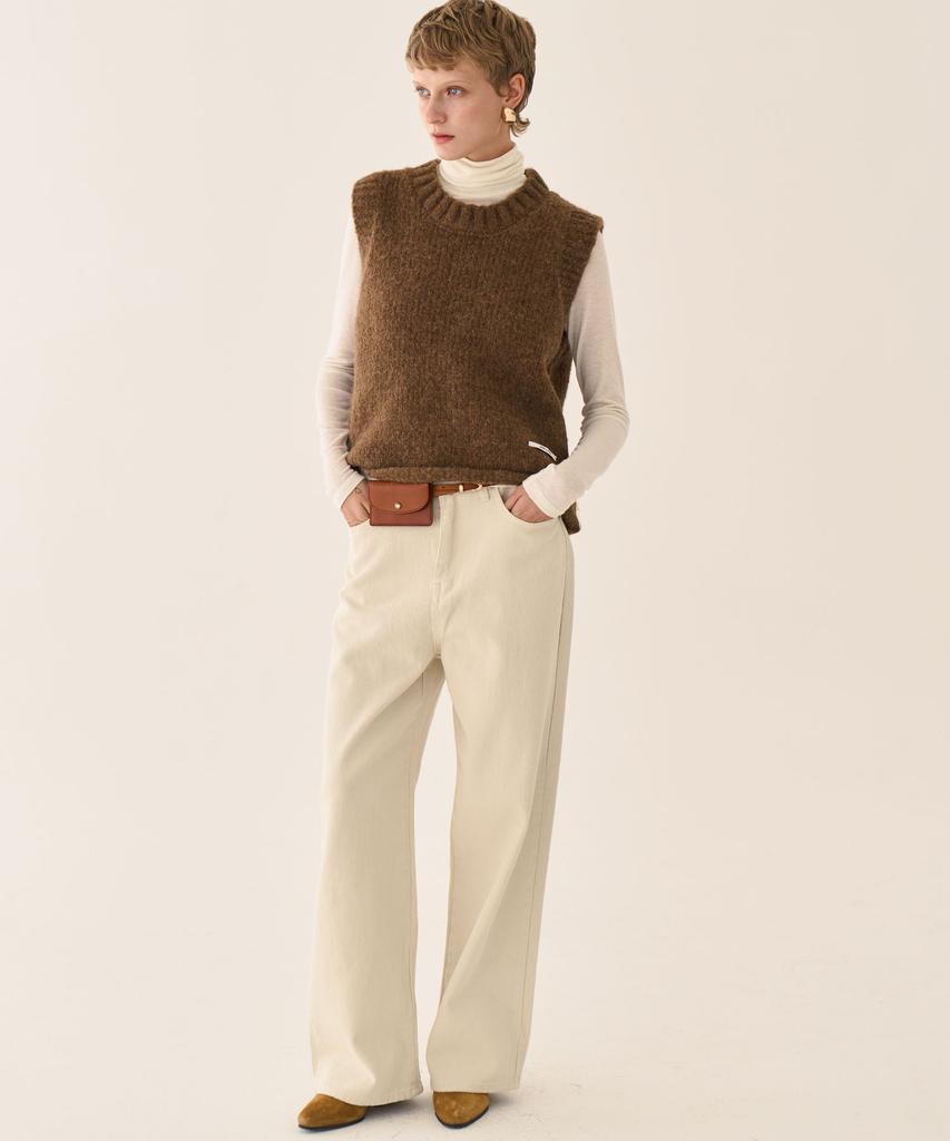 GRIDAJ Minimal Straight Cotton Pants _ Ivory