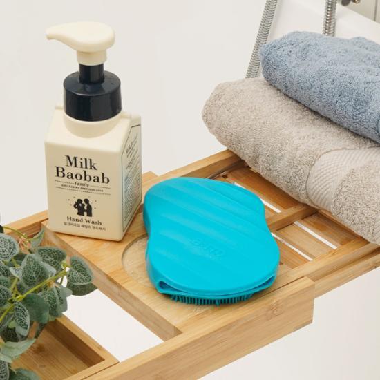 BBTTO Silicone Big Cleansing Brush