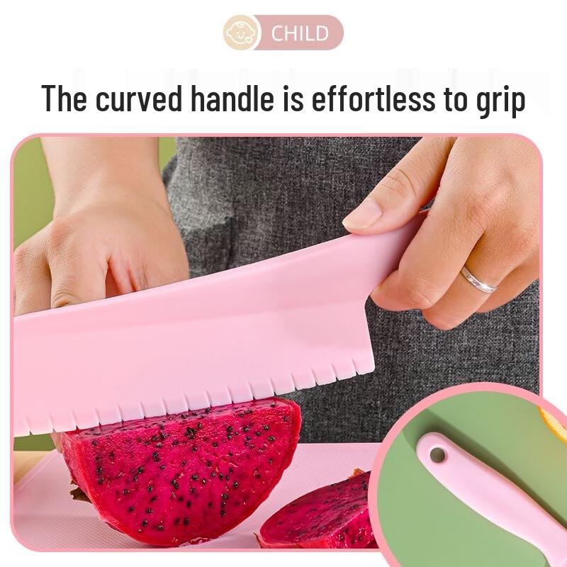 Portable Plastic Chopping Board & Cutlery Set