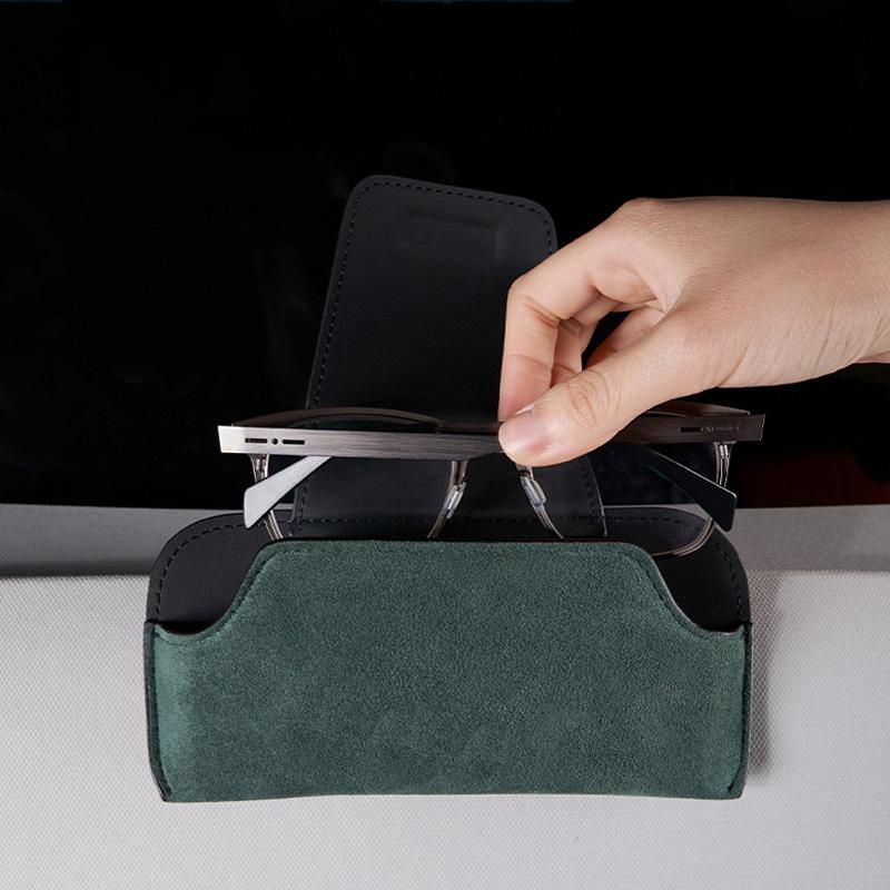 AIHQR1 Car Sun Visor Suede Leather Glasses Case Sunglasses Clips For Porsche Cayenne Panamera Macan Boxster Cayman 718 911 Sticker