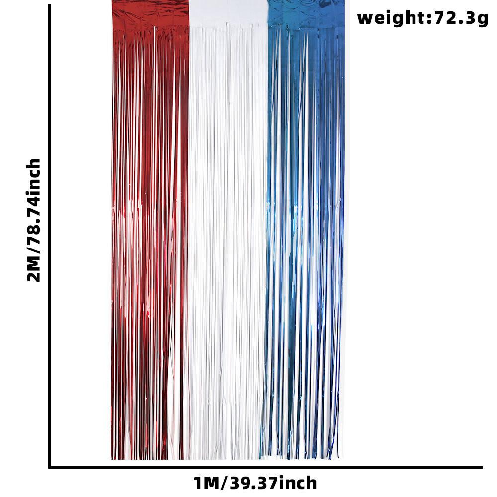 Яркие красно-бело-синие стримерные шторы ко Дню независимости для праздничного домашнего декора