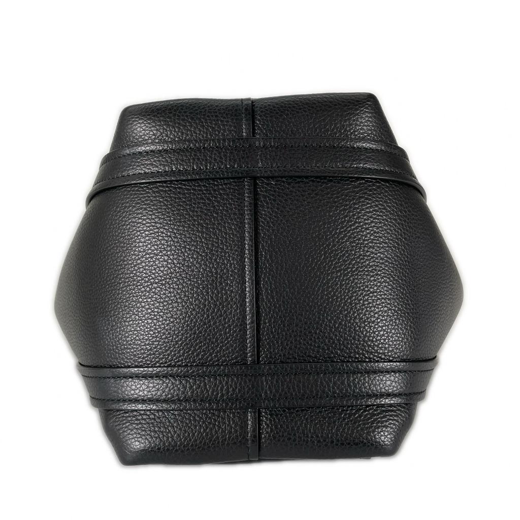 Balenciaga / Черный / Сумка на плечо / Повседневная 2 / Номер модели 672793