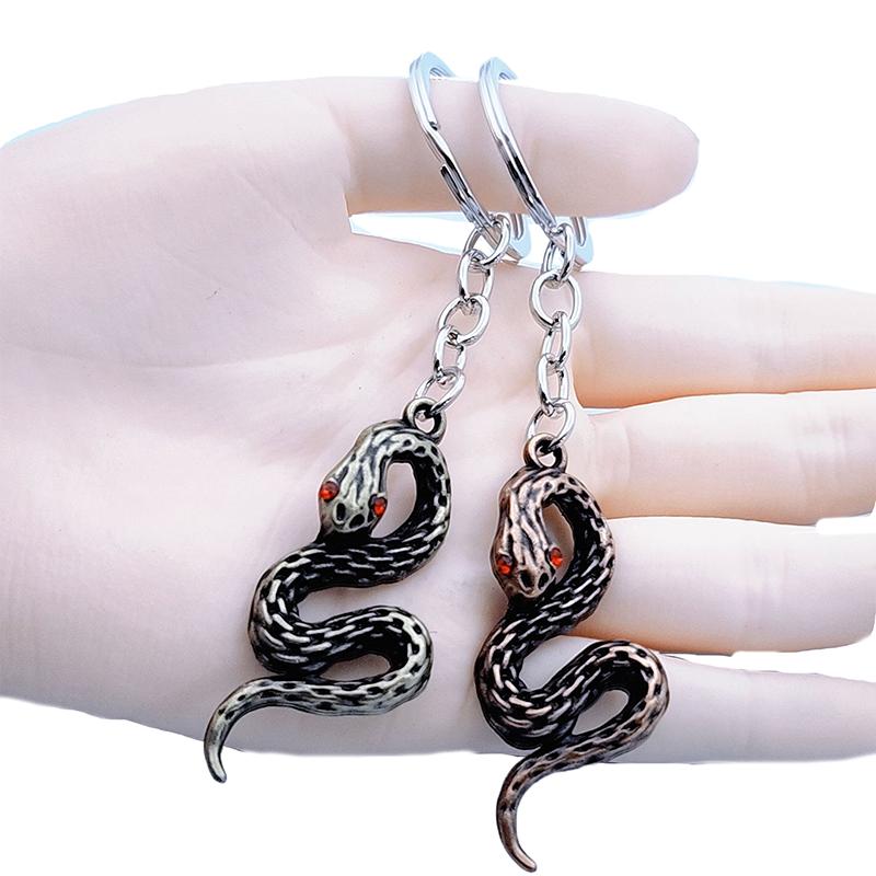 Ретро металлический брелок-подвеска в виде змеи для женщин и мужчин, металлические цветные подвески для сумок, автомобильные сувениры, брелок, ювелирные изделия, праздничные подарки