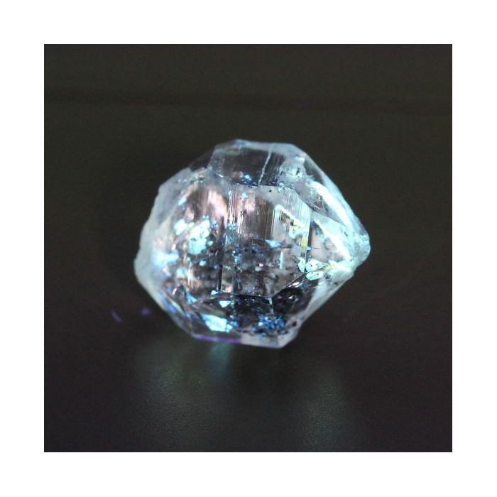 Pierres et Minéraux. Quartz Petrole. 4.28 ct. Balochistan, Pakistan.