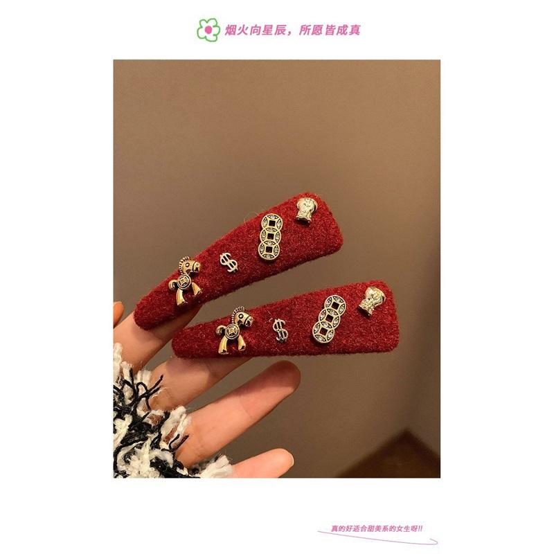 Red Horse Shape Side Hair Clip Elegant Women Bangs Hairpin New Year Christmas Festive Hair Accessories