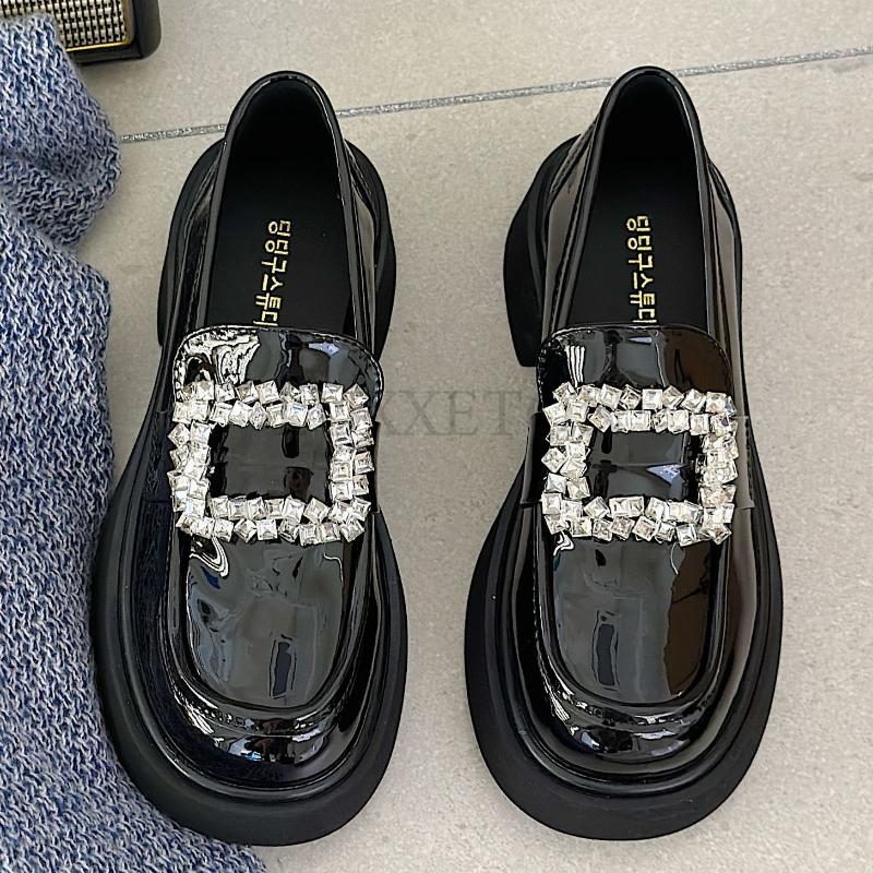 Низкие толстые каблуки Лоферы Женские Маленькие кожаные туфли Лолита Женские оксфорды со стразами Платформа Плоские женские кроссовки с круглым носком