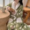 Халаты с принтом, банные халаты, утолщенная фланелевая ночная рубашка, женская осенне-зимняя теплая корейская версия, простая ночная рубашка с длинными рукавами