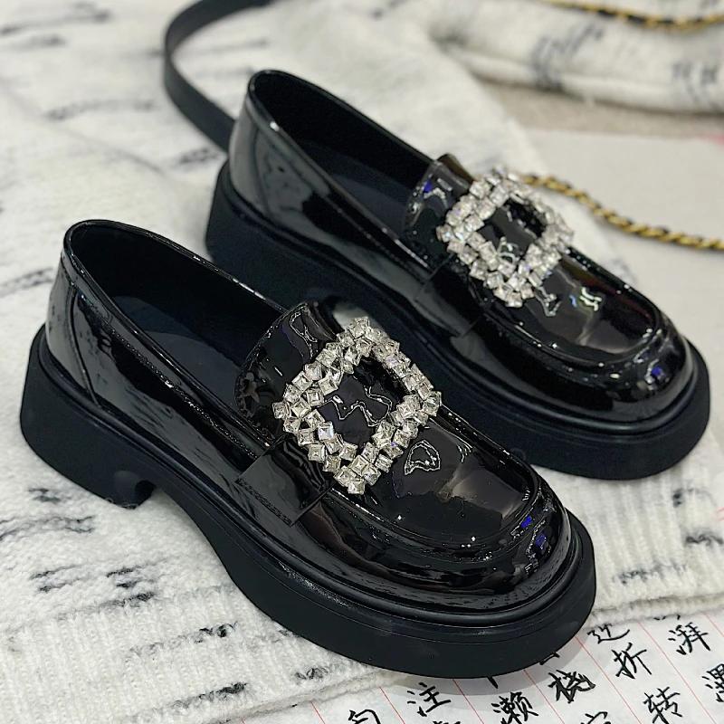 Низкие толстые каблуки Лоферы Женские Маленькие кожаные туфли Лолита Женские оксфорды со стразами Платформа Плоские женские кроссовки с круглым носком