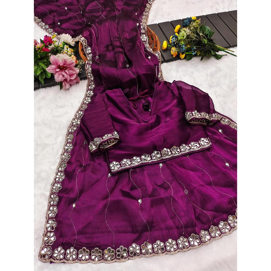 Красивая коллекция сари для вечеринок Mirror Work представлена