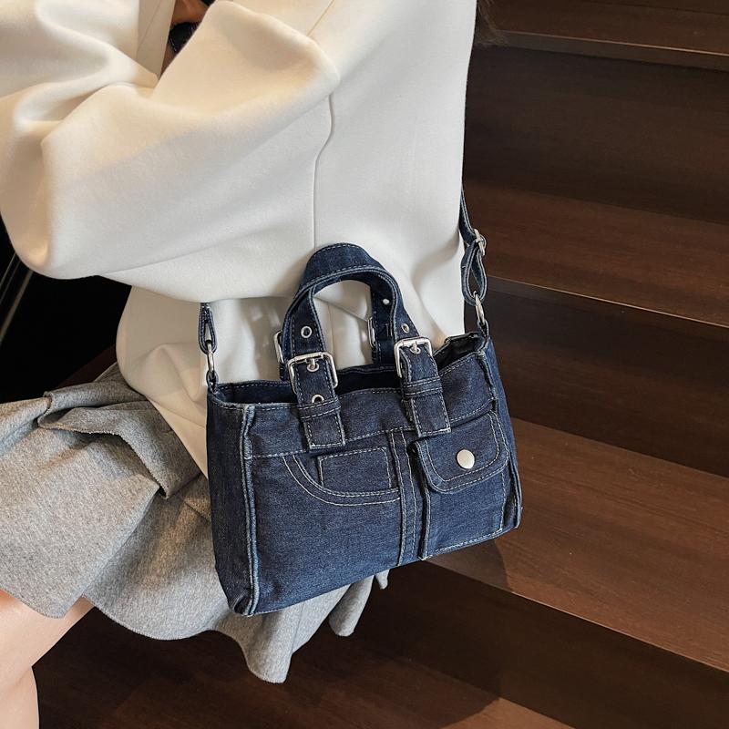 Джинсовая маленькая квадратная сумка женская на плечо кроссбоди