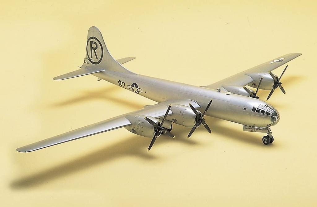 Пластиковая модель Doyusha Super Fortress 1/72 B-29A