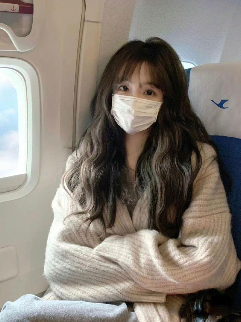 Women's Mid-Length Hooded Knit Cardigan with Pockets - Autumn/Winter Loose Fit Sweater Coat