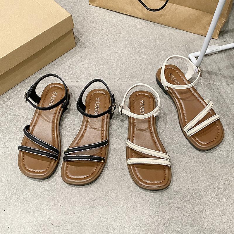 Мода 2025 Лето Новые Модные Тренд Женские Пляжные Сандалии на Плоской Подошве для Улицы Нескользящие Уличные Универсальные Украшенные Женские Сандалии