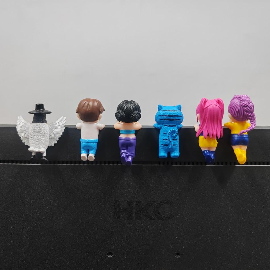 ! папа серия с коробкой Аниме Кпоп Охотники на демонов Фигурка телефон компьютер украшение Коллекционные фигурки Модель Игрушка подарок на день рождения