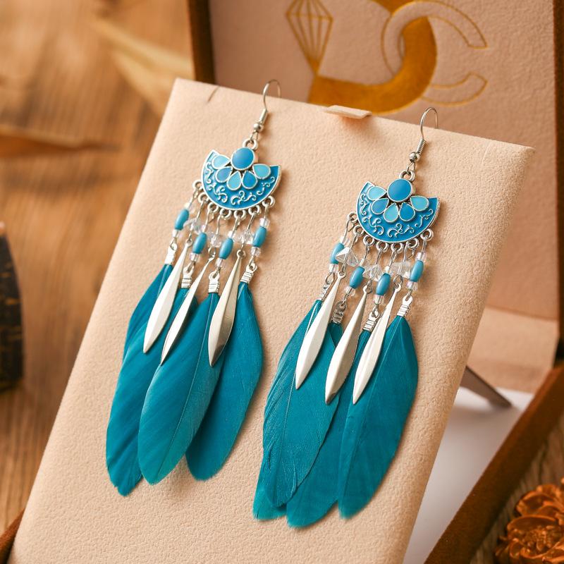 New Drop Oil Fan Shaped Feather Earrings for Women Fashion Bohemian Long Silver Color Metal Rice Bead Dangle Earring Jewelry
