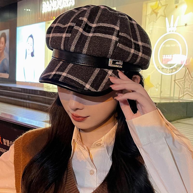 Женский зимний клетчатый шерстяной восьмиугольный берет