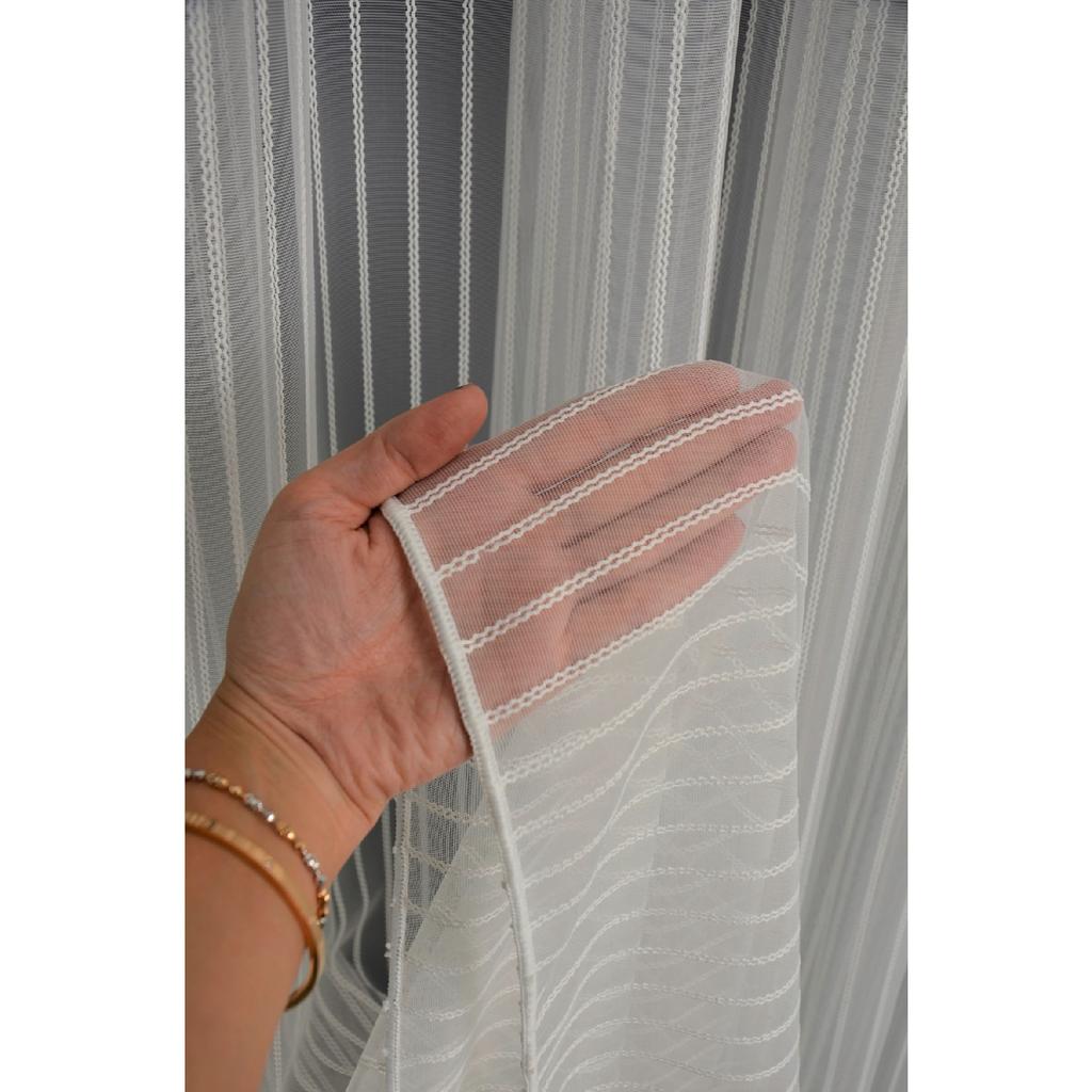 Готовая к использованию разреженная тюлевая занавеска с одинарным крылом