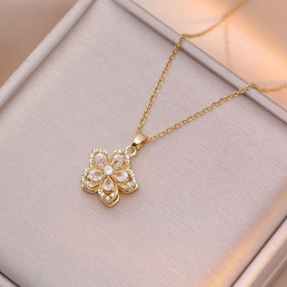 Shiny Zircon Pendant Necklace Crystal Petal Gold Necklace Gifts Rotatable Flowers Choker Wedding