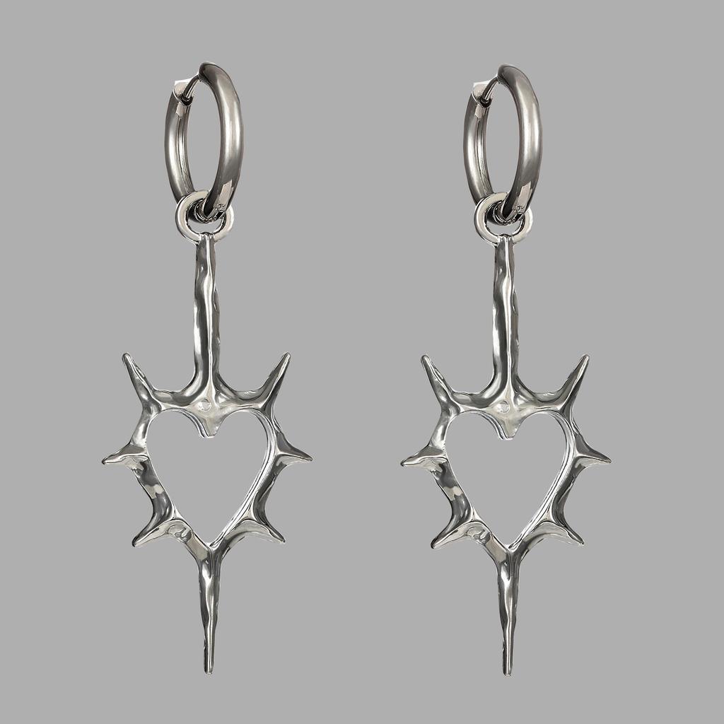 Trendy Fashionable Design Hollowed Out Thorns Peach Heart Earrings Couple Style Men's Women's Ear Buckle Earrings KTJ