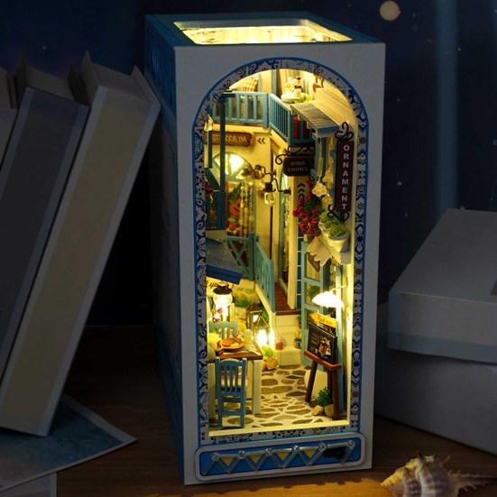 Mini Book House DIY Wooden Book Nook Shelf Insert Miniature Building Kits Good Detail Bookshelf Assembly Bookend Adults Birthday Gifts