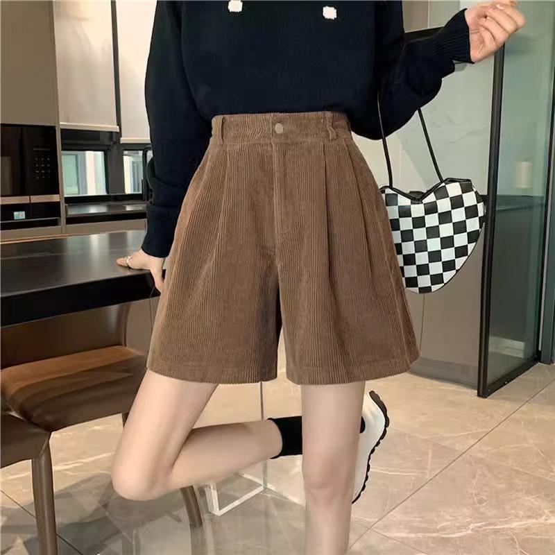 Large Size Women's Corduroy Wide-Leg Shorts - High Waist, Versatile, Casual Fall/Winter Style