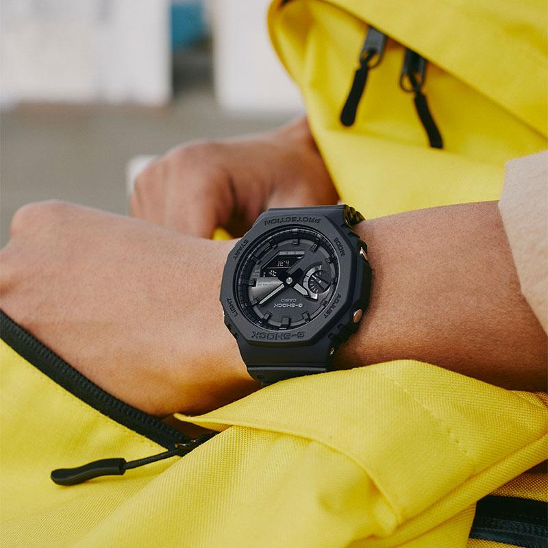 Casio G-Shock Хатиодзи Восьмиугольный Сердечник из Углеродного Волокна Кварцевые Часы на Солнечной Батарее Ремешок из Смолы Мужские часы Черные GA-B2100-1A1PR