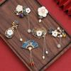 1Pcs National Style Brooch Women'S Retro High-End Corsage Temperament Tassel Pin Creative And Versatile