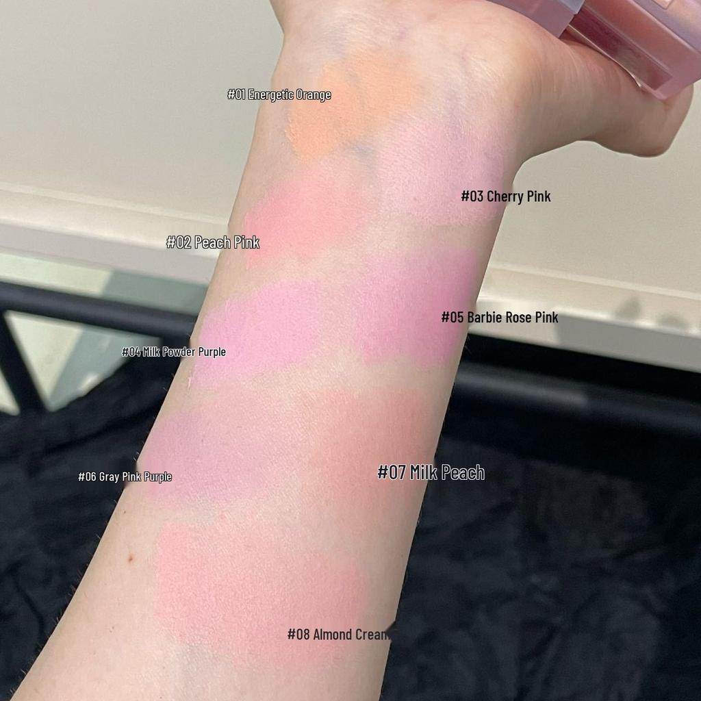 Молочко-спрей для лица Bobo Vitality Blush: Натуральный матовый корейский стиль для молодой кожи.